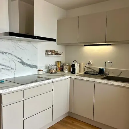 Appartement Bel T3 Rénové Avec Vue Sur à - Fr-1-494-213 Royan