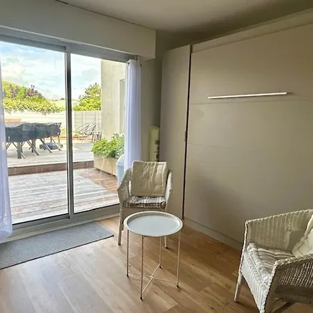 Bel T3 Rénové Avec Vue Sur à - Fr-1-494-213 Appartement *